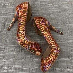 Chase + Chloe Floral Maui Pump size 7